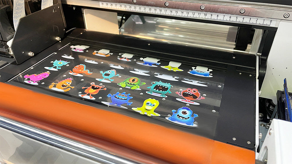 2024 A3 UV DTF 프린터 로고 프린팅 30CM UV DTF 프린터 스티커를 위해 라미네이트